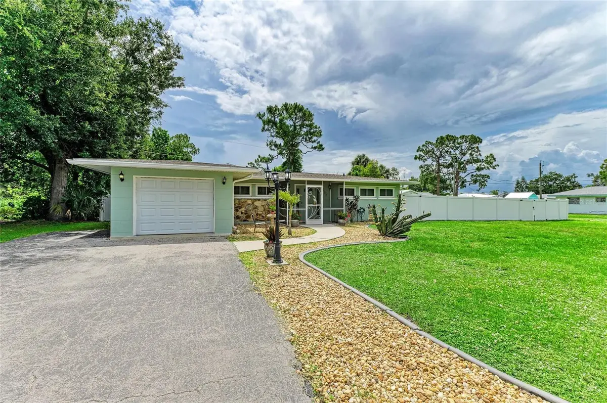 557 Reading Street Nw, Port Charlotte, FL 33952 - Image #1