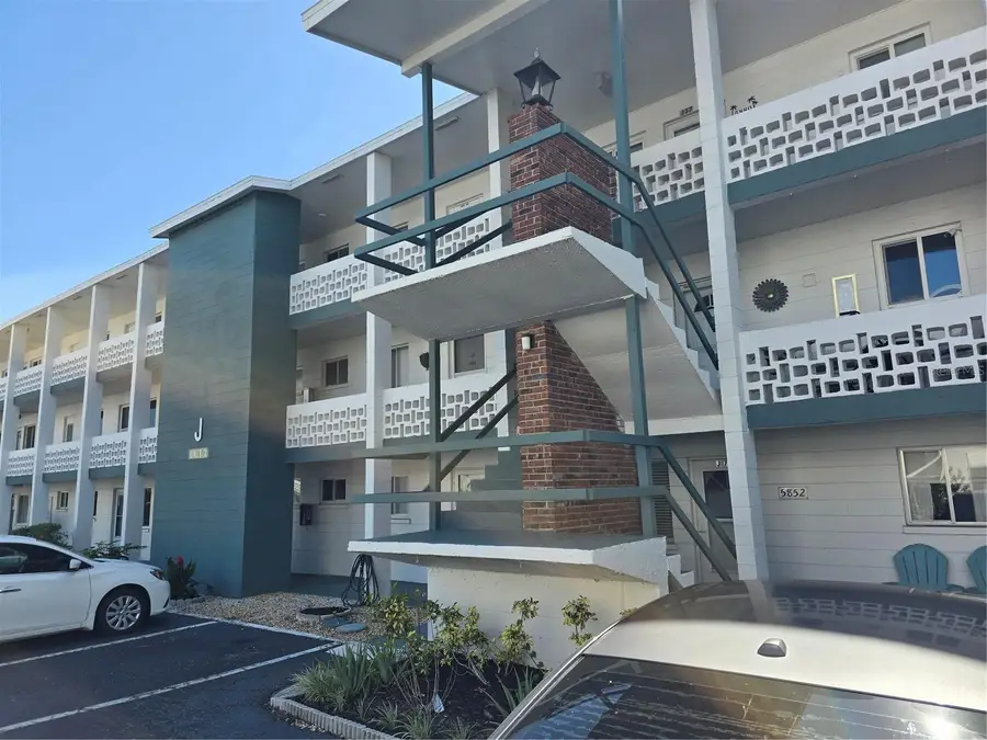 5850 Welcome Road #J6, Bradenton, FL 34207 - Image #2