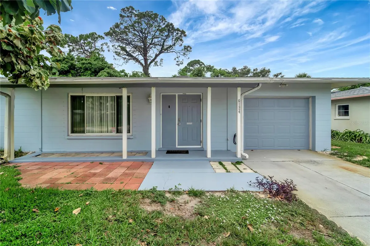 6124 Dartmouth Drive, Bradenton, FL 34207 - Image #1