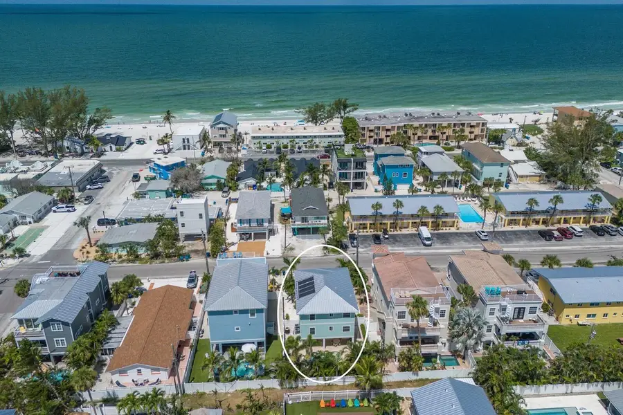 2307 Avenue C, Bradenton Beach, FL 34217 - Image #3