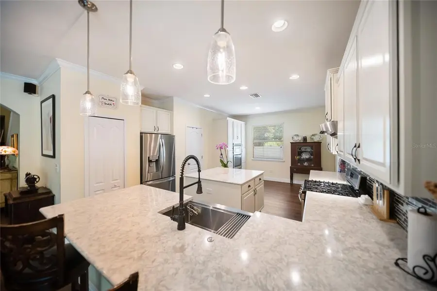 5726 Aaron Court, Sarasota, FL 34232 - Image #3