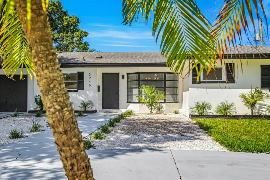 3946 Prudence Drive, Sarasota, FL 34235 - Image #3