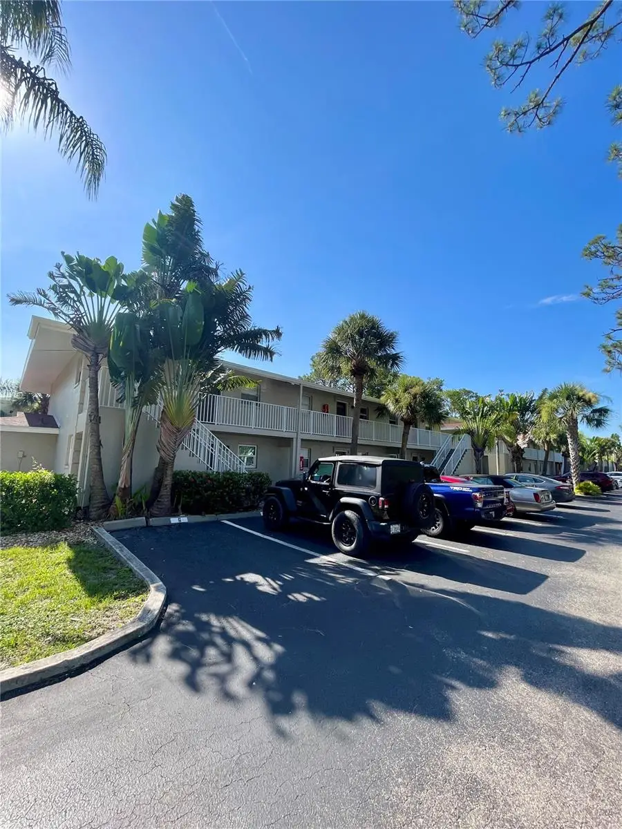 912 La Costa Circle #Unit 3, Sarasota, FL 34237 - Image #2