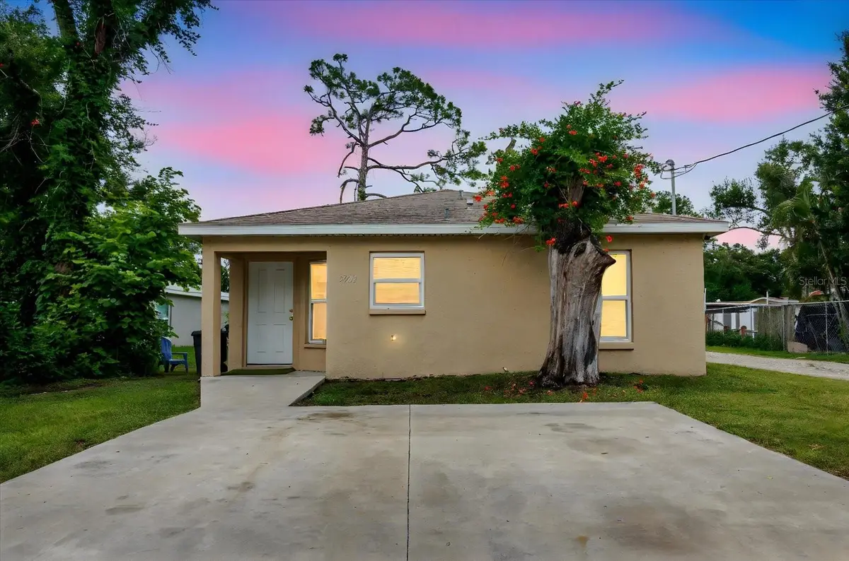 5723 5th Street E, Bradenton, FL 34203 - Image #1