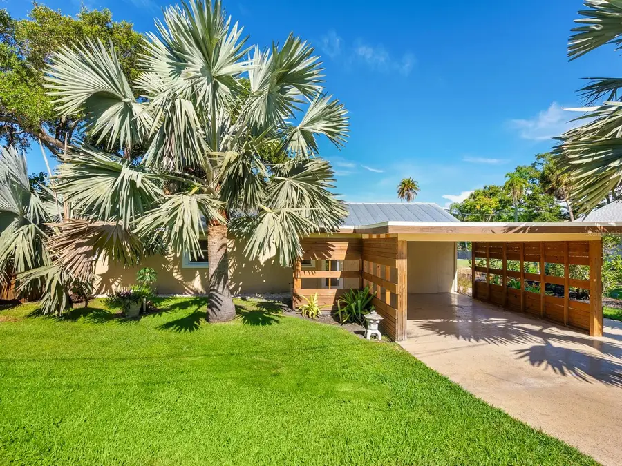 2506 Wilkinson Road, Sarasota, FL 34231 - Image #2