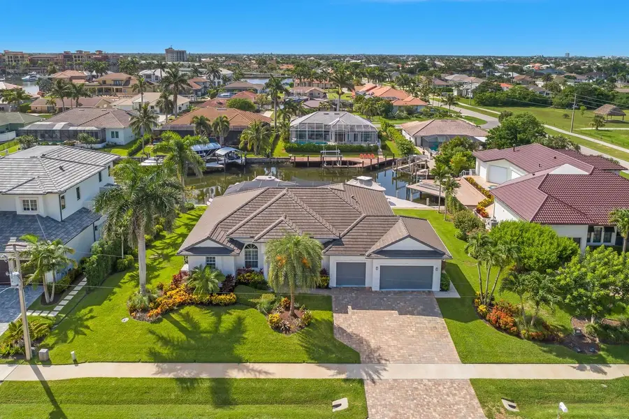 609 Crescent Street, Marco Island, FL 34145 - #3