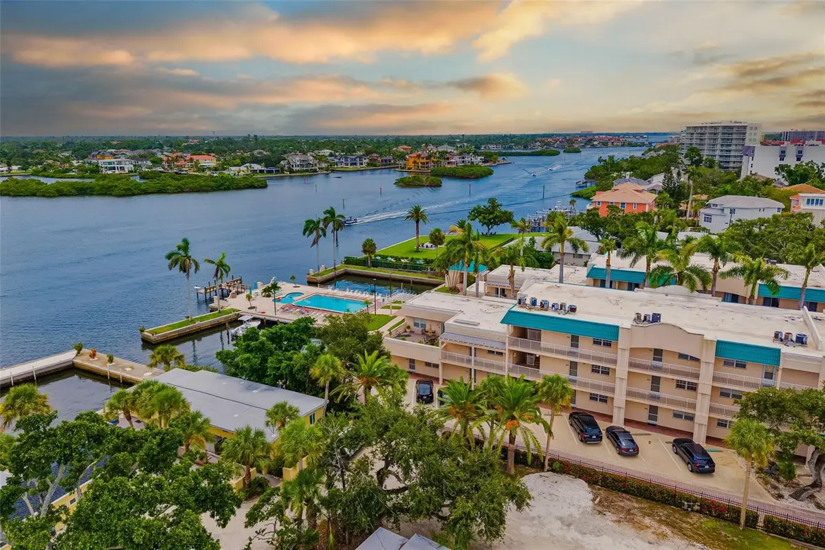 5961 Midnight Pass Road #319, Sarasota, FL 34242 - Image #1