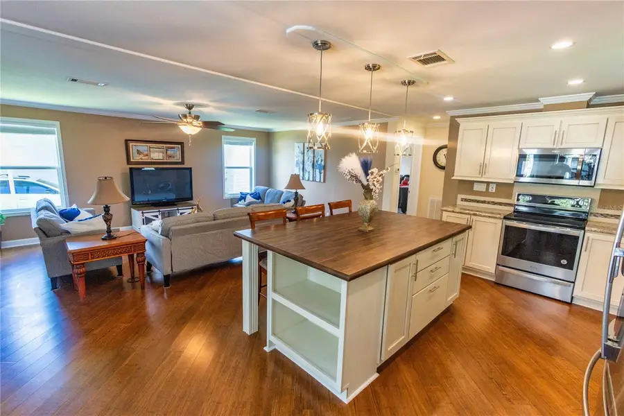 3522 70th Avenue E, Ellenton, FL 34222 - Image #2