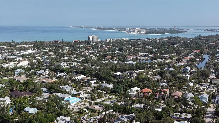 5302 Las Rosas, Sarasota, FL 34242 - Image #3