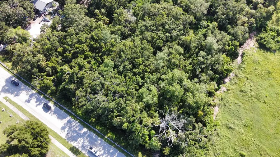 3002 16th Avenue E, Palmetto, FL 34221 - Image #2