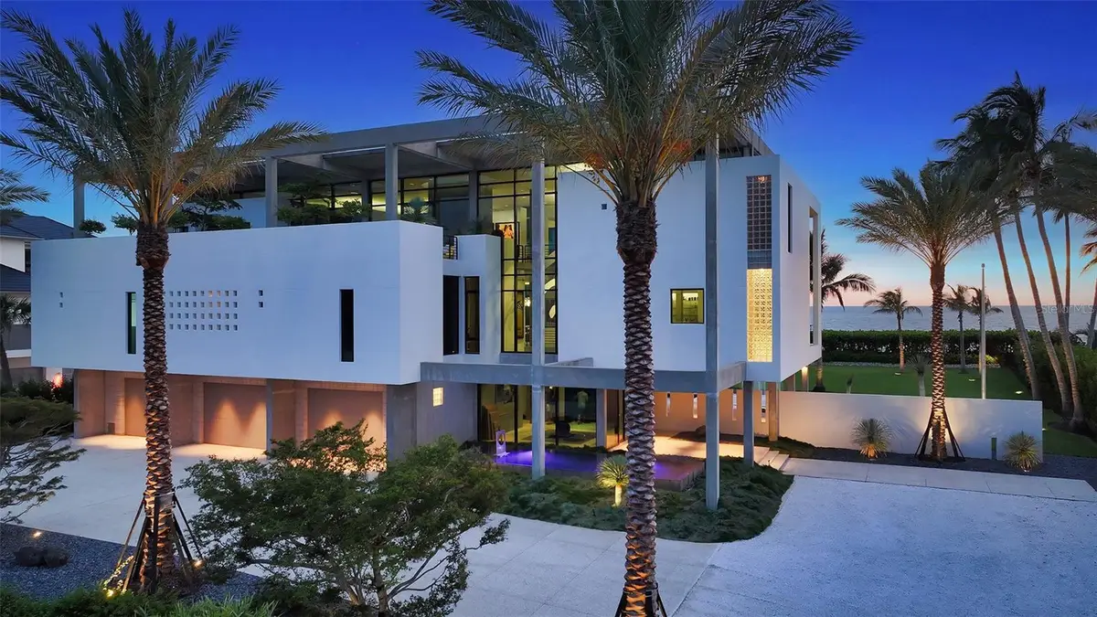 8250 Sanderling Road, Sarasota, FL 34242 - Image #1