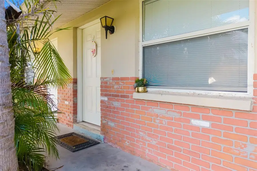 544 Briarwood Road, Venice, FL 34293 - Image #2