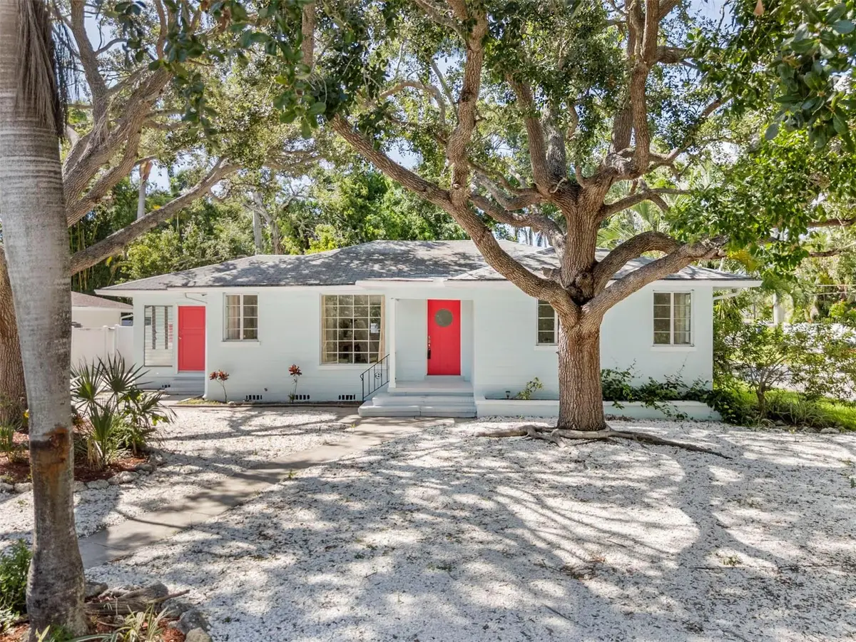 2002 Virginia Drive, Bradenton, FL 34205 - Image #1