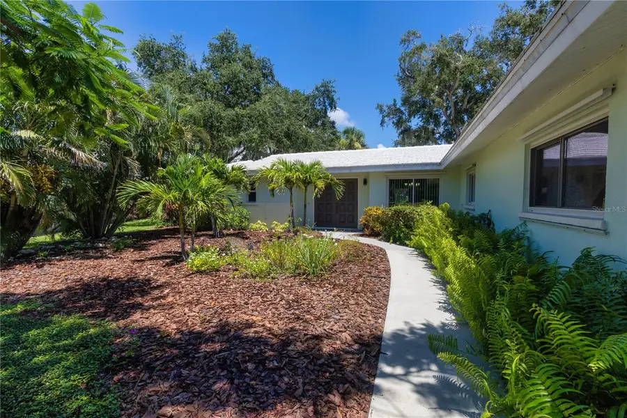 3337 Spring Mill Circle, Sarasota, FL 34239 - Image #2