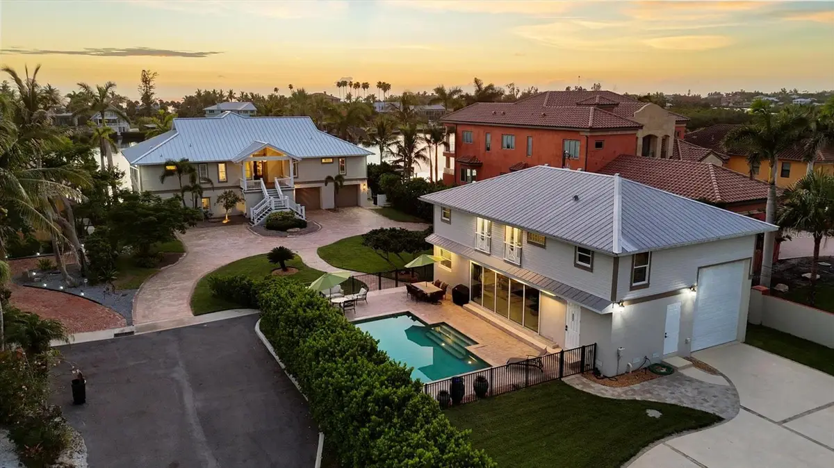 559 Bob Hope Drive, Nokomis, FL 34275 - Image #1