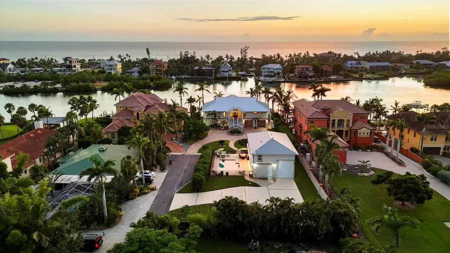 559 Bob Hope Drive, Nokomis, FL 34275 - Image #2