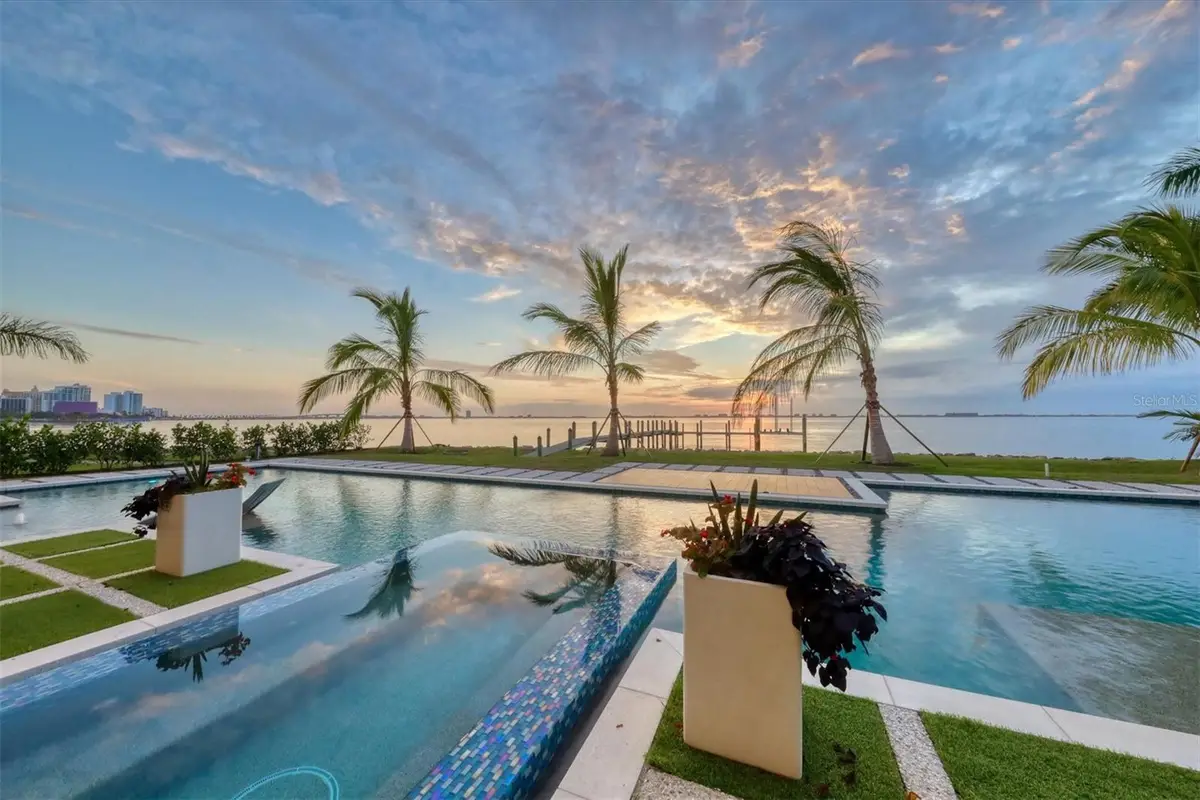 1000 Tocobaga Lane, Sarasota, FL 34236 - Image #1