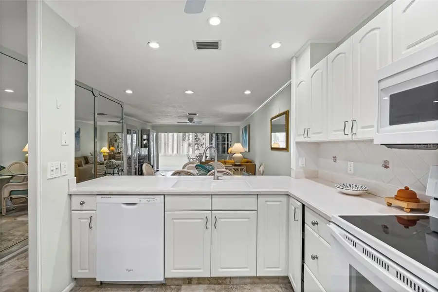 1255 E Peppertree Drive #201, Sarasota, FL 34242 - Image #3
