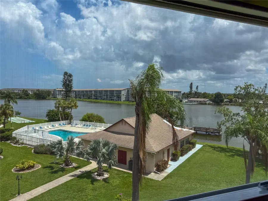 4103 Lake Bayshore Drive #404, Bradenton, FL 34205 - Image #2