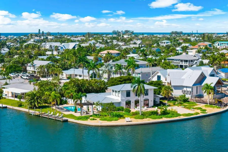 531 72nd Street, Holmes Beach, FL 34217 - Image #2