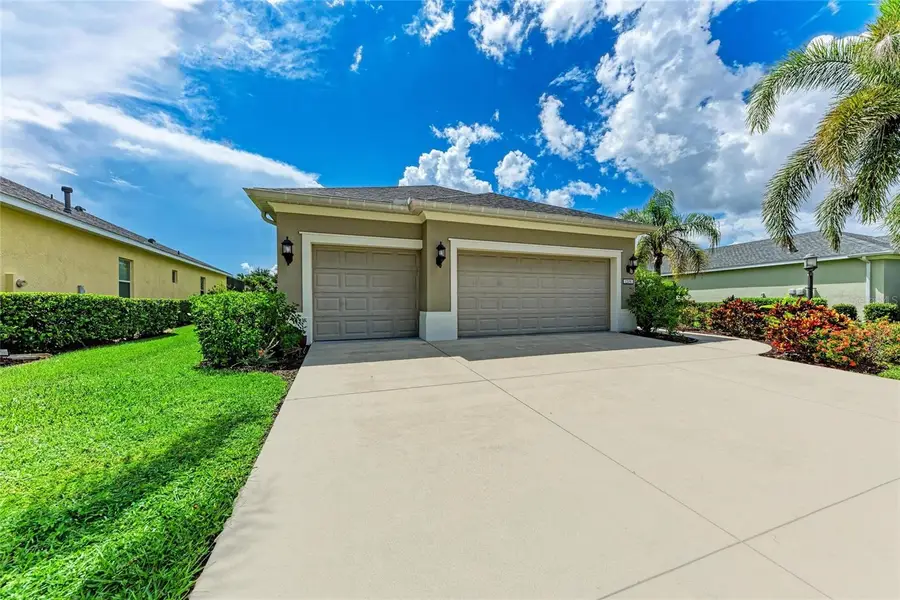 12051 Forest Park Circle, Bradenton, FL 34211 - Image #3