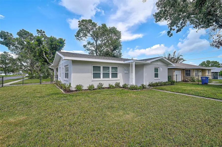 102 20th Street Ne, Bradenton, FL 34208 - Image #2