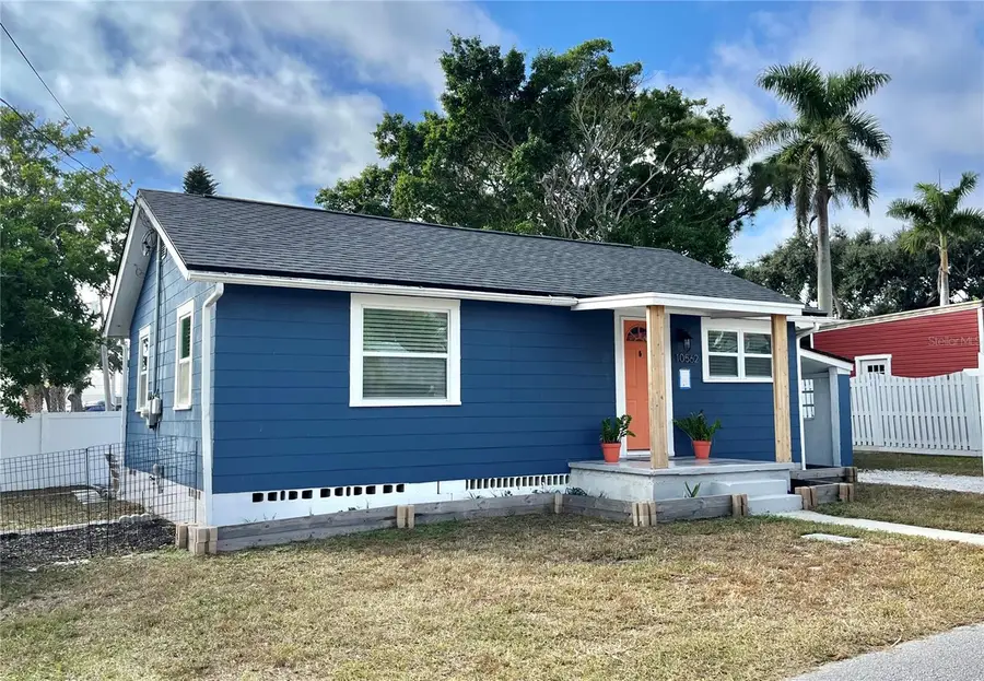 10562 Lake Drive, Seminole, FL 33772 - Image #2