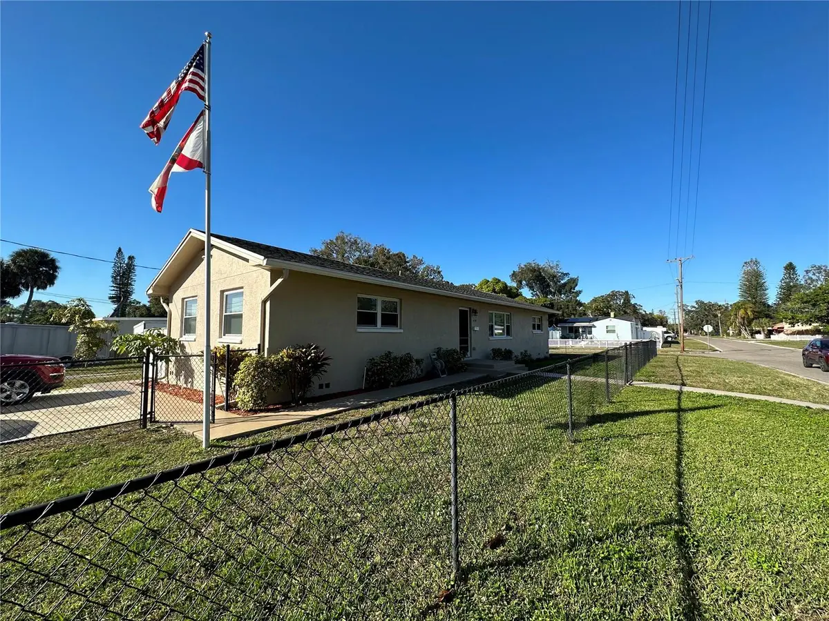 4200 4th Avenue S, Saint Petersburg, FL 33711 - Image #1