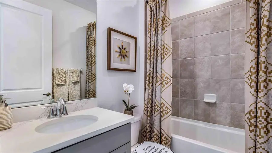 18313 Thistleberry Place, Lakewood Ranch, FL 34211 - #2