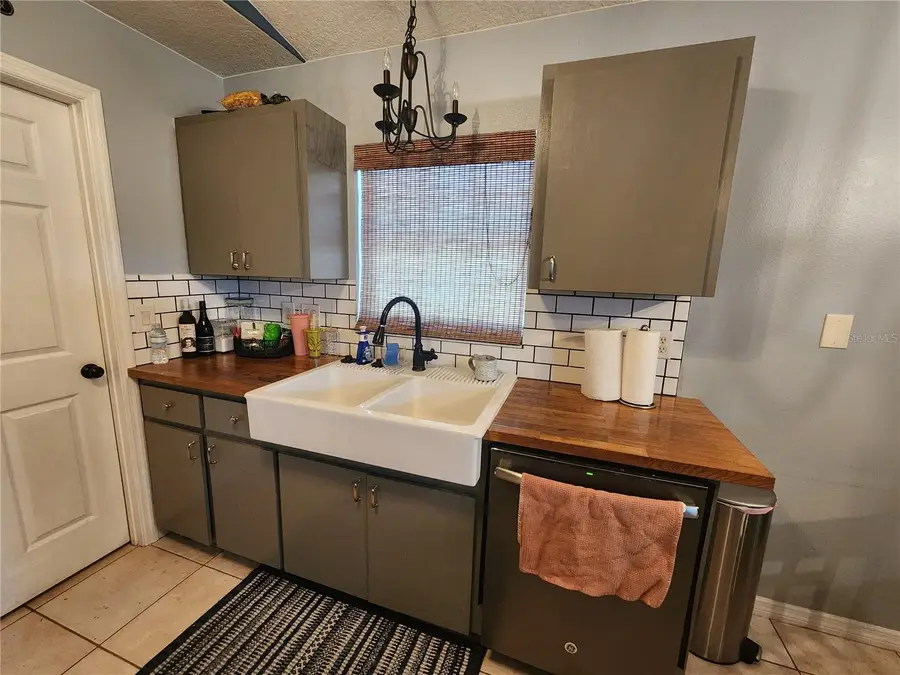 315 Eider Road, Venice, FL 34293 - Image #2