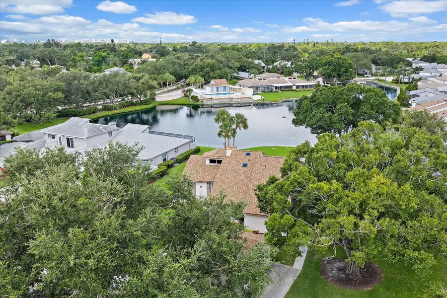 4549 Winston Lane N #41, Sarasota, FL 34235 - Image #2