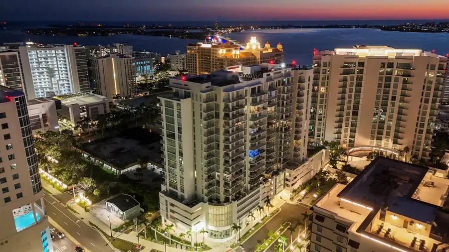 301 Quay Commons #1704, Sarasota, FL 34236 - Image #2