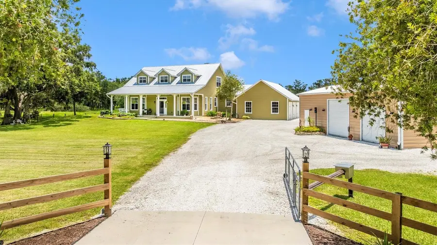 1901 Joshua Drive, Sarasota, FL 34240 - Image #3