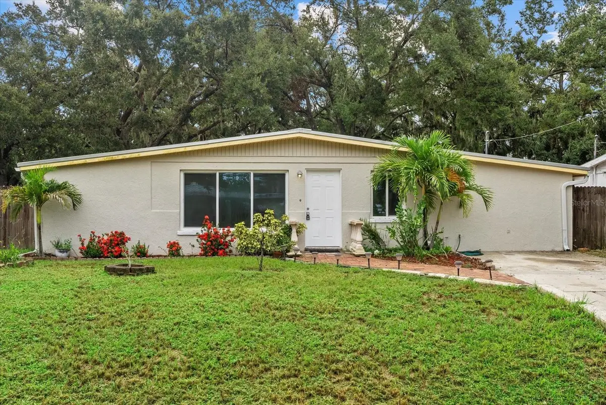 2035 Vinson Avenue, Sarasota, FL 34232 - Image #1
