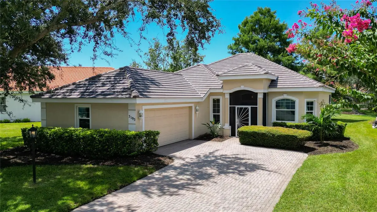5195 Highbury Circle, Sarasota, FL 34238 - Image #1