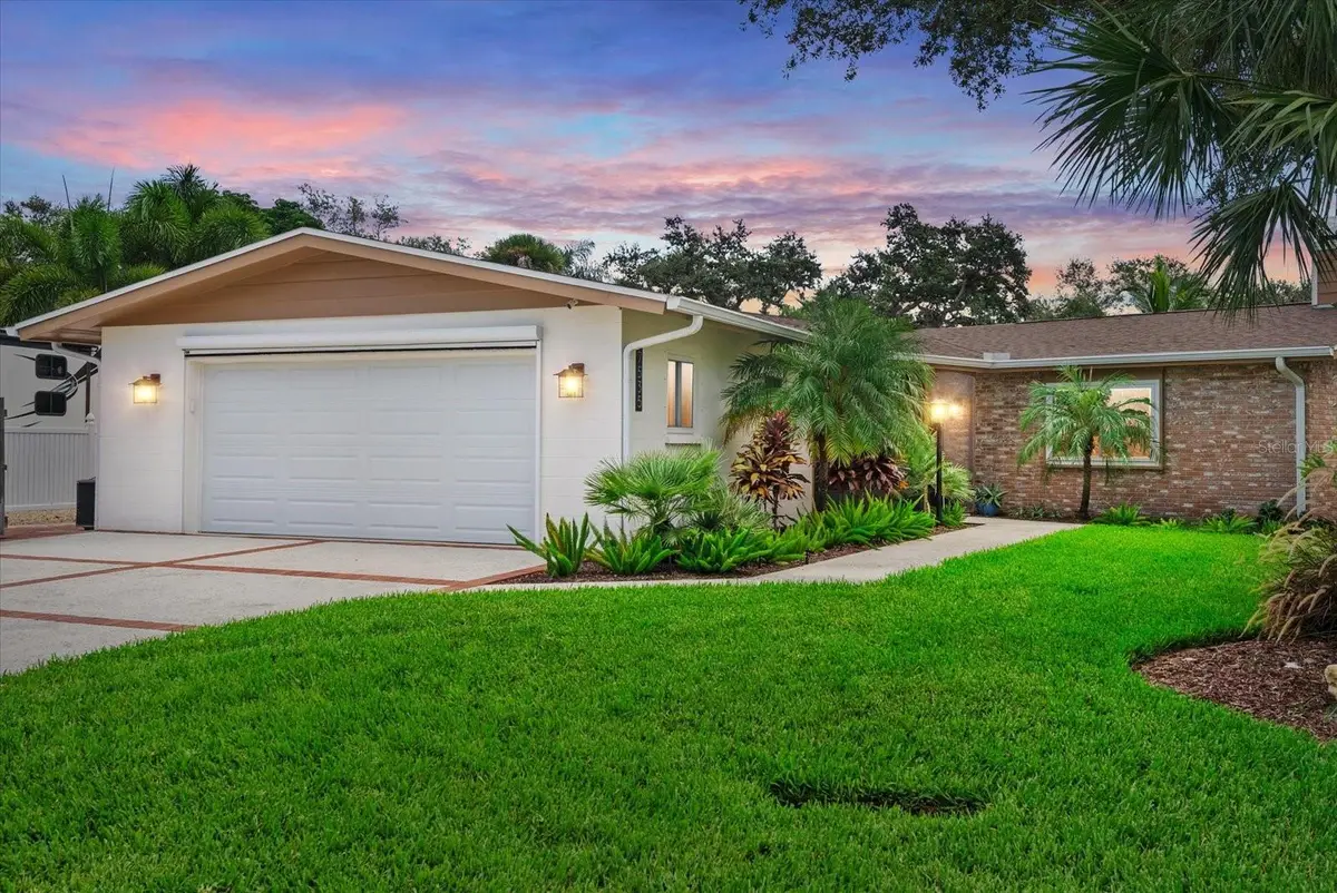 7535 Cove Terrace, Sarasota, FL 34231 - Image #1