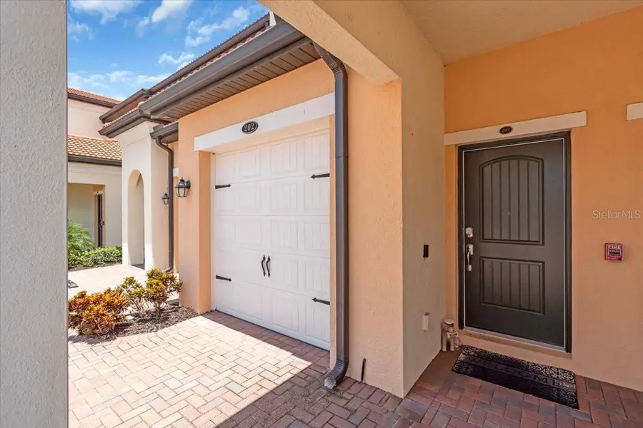 10051 Crooked Creek Drive #202, Venice, FL 34293 - Image #3