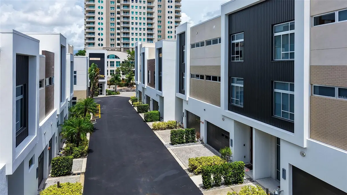 213 Cosmopolitan Court, Sarasota, FL 34236 - Image #1