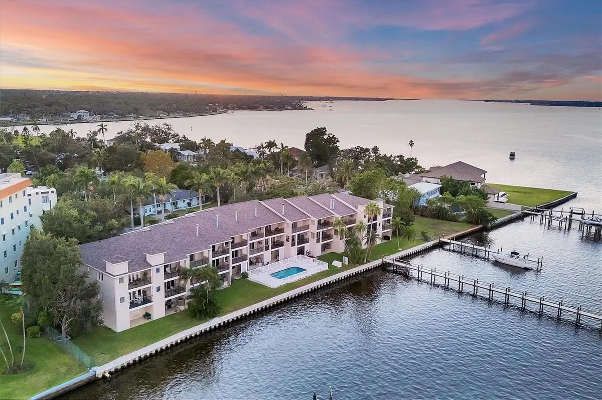 1602 Point Pleasant Avenue W, Bradenton, FL 34205 - Image #1