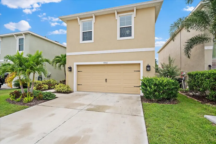 4861 Silver Topaz Street, Sarasota, FL 34233 - Image #2