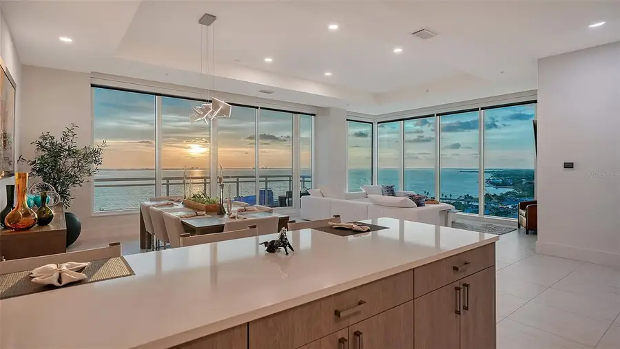 540 N Tamiami Trail #1702, Sarasota, FL 34236 - Image #3