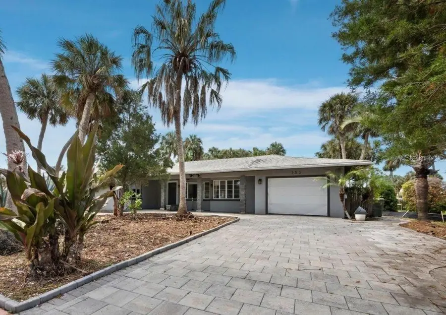 153 N Adams Drive, Sarasota, FL 34236 - Image #2