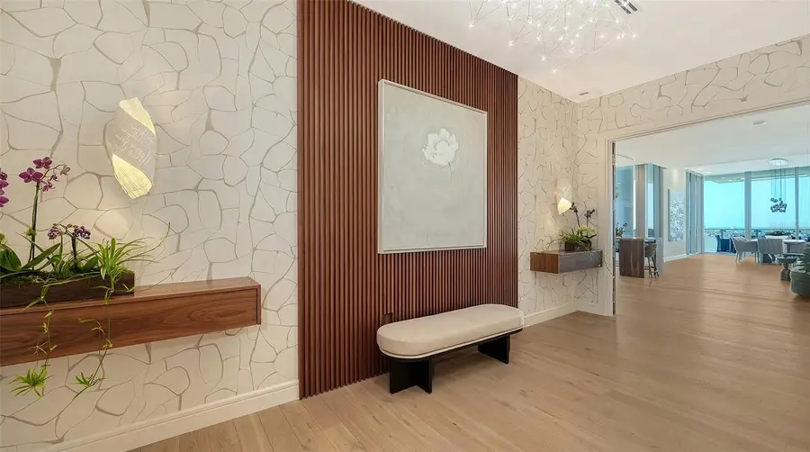 605 S Gulfstream Avenue #12, Sarasota, FL 34236 - Image #3