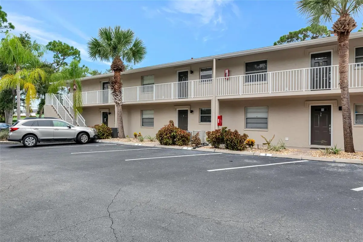 966 La Costa Circle #5, Sarasota, FL 34237 - Image #1