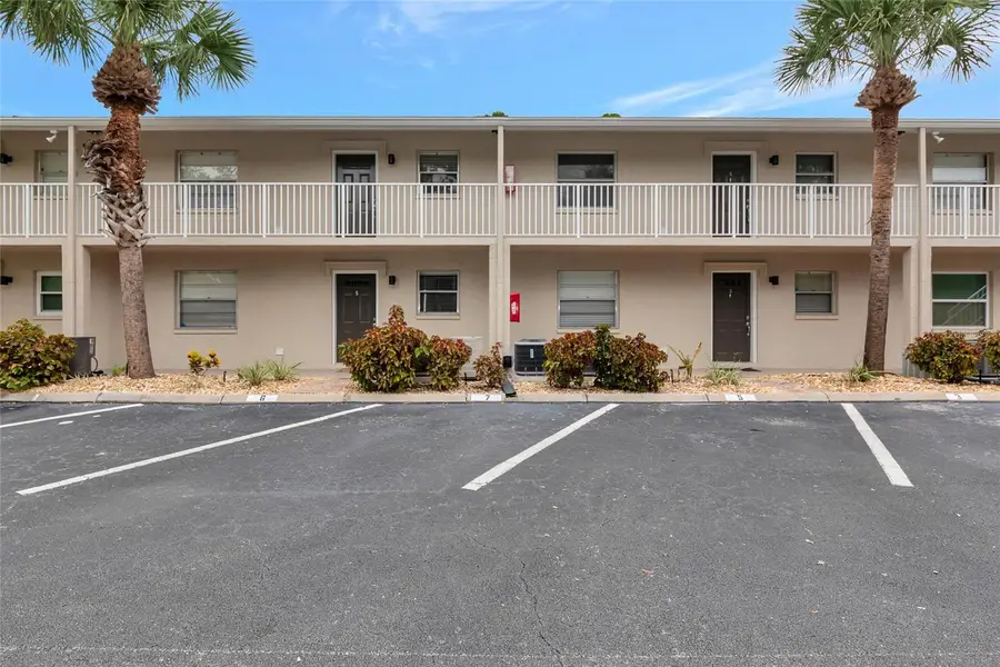 966 La Costa Circle #5, Sarasota, FL 34237 - Image #2