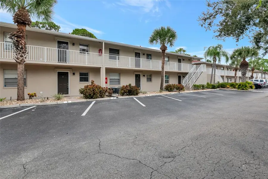 966 La Costa Circle #5, Sarasota, FL 34237 - Image #3