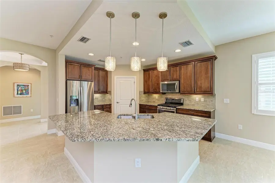 7546 Divot Loop, Lakewood Ranch, FL 34202 - Image #3