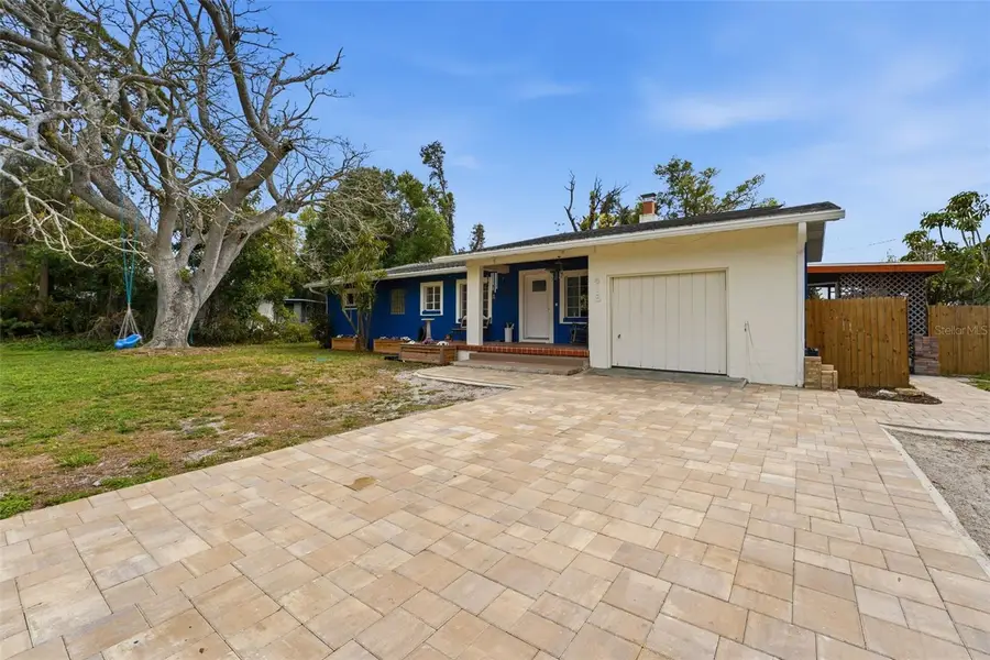 418 Edwards Drive, Sarasota, FL 34243 - #2