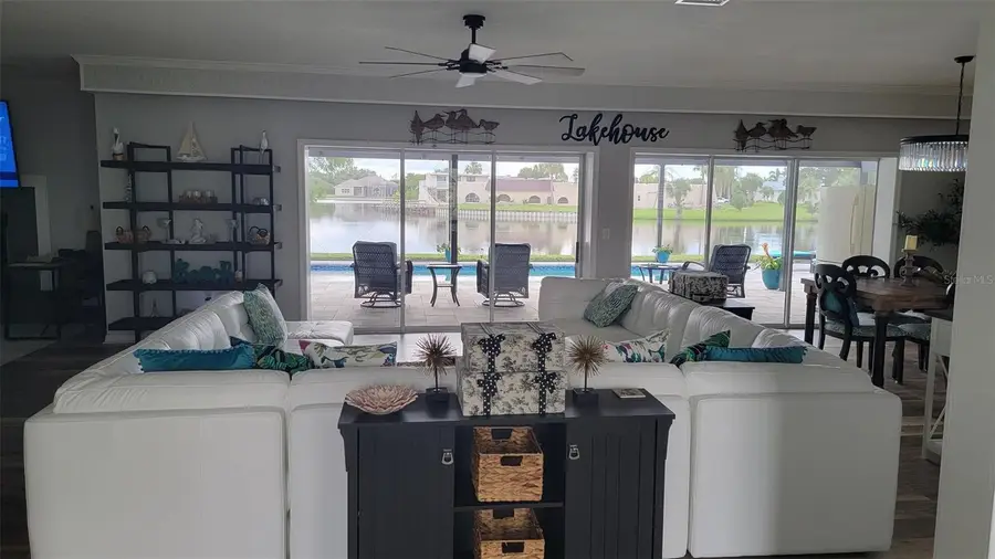 11597 SW Dallas Drive S, Lake Suzy, FL 34269 - Image #3