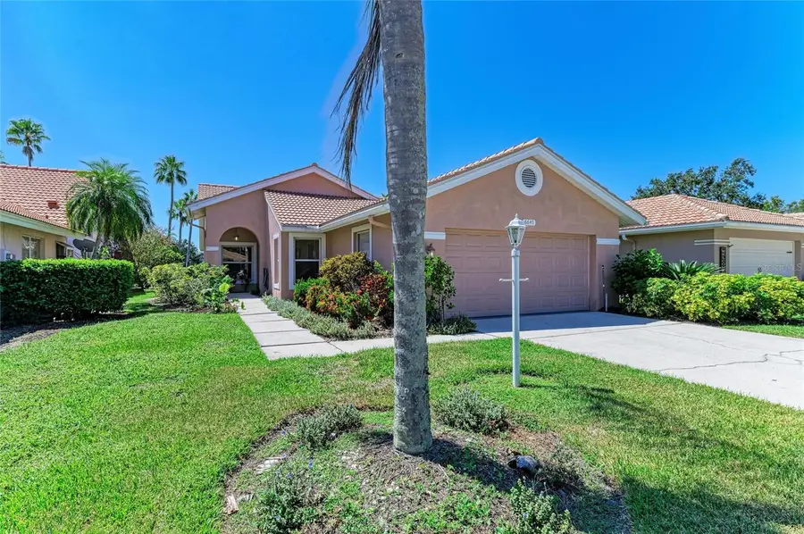 6647 Oakbrooke Circle, Bradenton, FL 34202 - Image #3